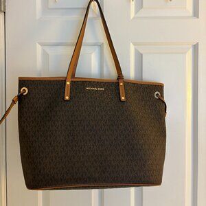 Michael Kors Large Tote Bag with zippered pouch and card case